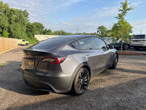 Used 2021 Tesla Model Y Performance AWD/4WD image 27