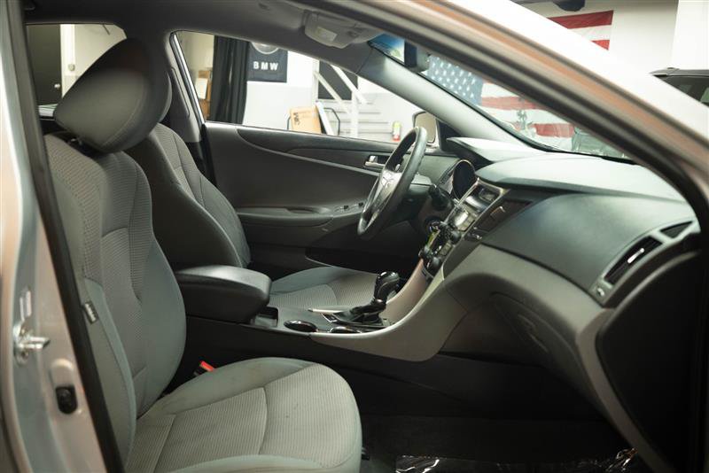 Used 2013 Hyundai Sonata GLS FWD image 12