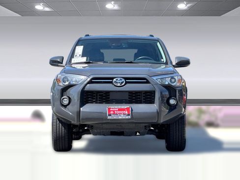 Used 2024 Toyota 4Runner SR5 AWD/4WD image 5