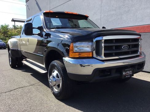 Used 2000 Ford F350 Lariat image 3