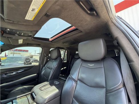 Used 2019 Cadillac Escalade Platinum AWD/4WD image 20
