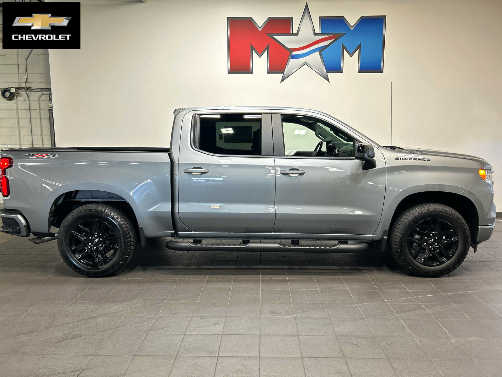New 2026 Chevrolet Silverado 1500 RST w/ RST Select Package AWD/4WD image 1
