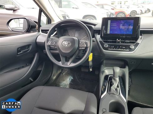 Used 2024 Toyota Corolla LE image 11