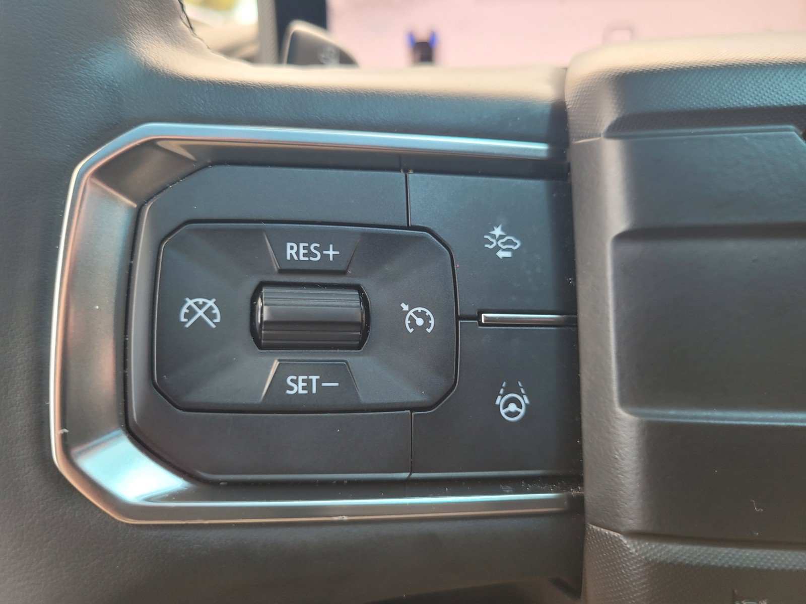Used 2025 GMC Hummer EV 2X AWD/4WD image 25