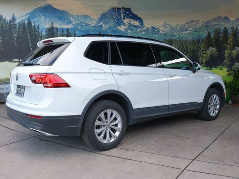 Used 2020 Volkswagen Tiguan S image 6
