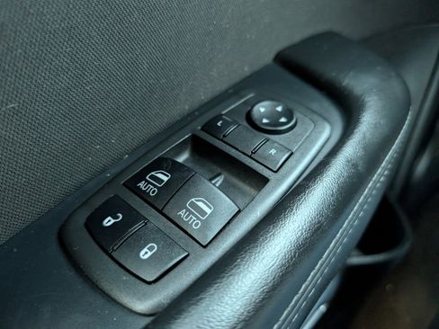 Used 2022 Dodge Challenger SXT w/ Blacktop Package image 15