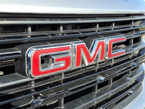 Used 2025 GMC Sierra 1500 Elevation image 24
