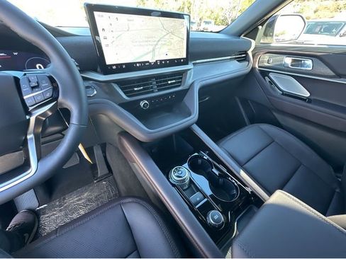 New 2026 Ford Explorer Platinum image 19