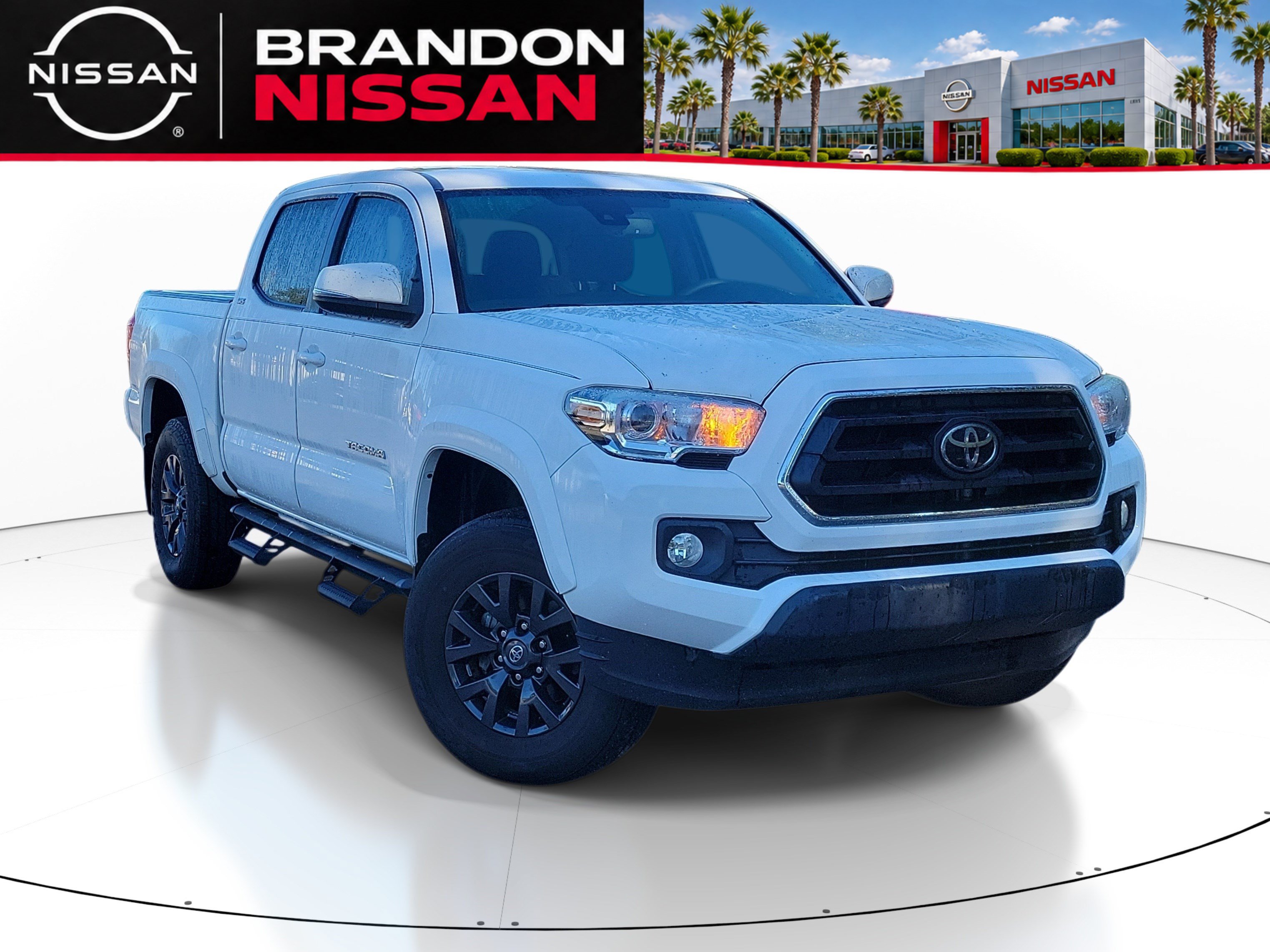 Used 2022 Toyota Tacoma SR5 w/ Technology Package RWD image 1