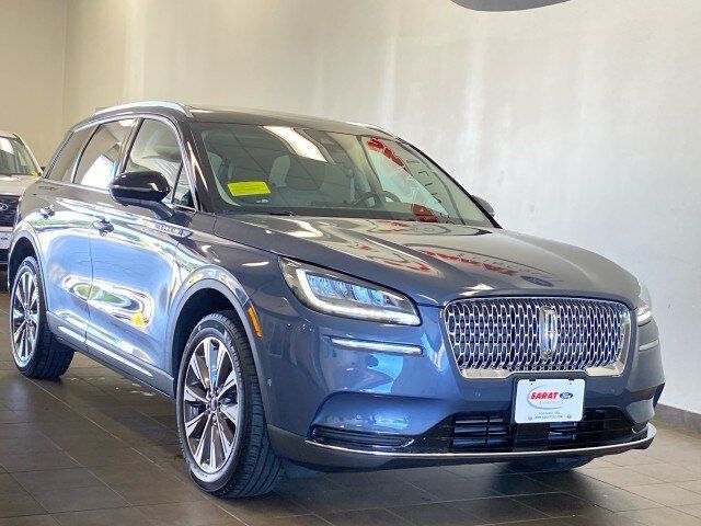 Used 2022 Lincoln Corsair Reserve w/ Equipment Group 201A AWD/4WD image 2