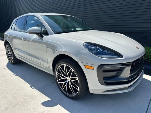 Certified 2026 Porsche Macan Turbo AWD/4WD image 11