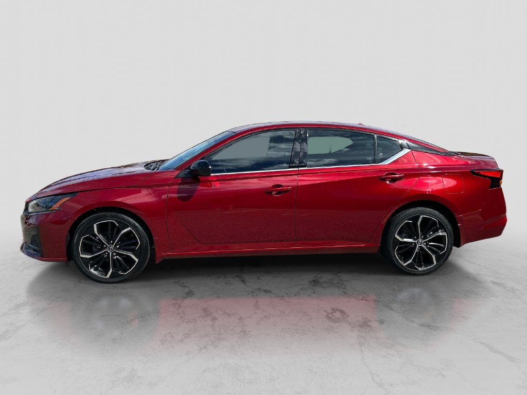 Certified 2024 Nissan Altima 2.5 SR AWD/4WD image 2