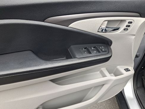 Used 2020 Honda Pilot EX-L image 12