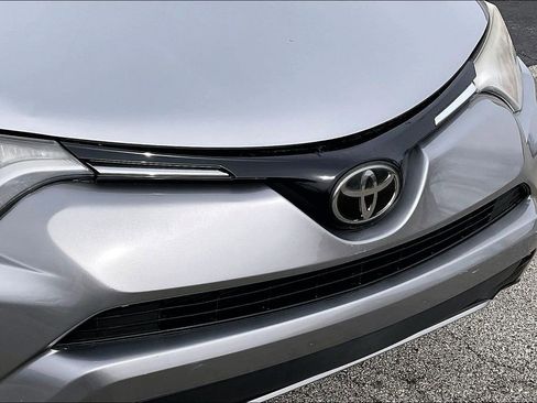 Used 2017 Toyota RAV4 XLE w/ Plus Extra Value Package AWD/4WD image 29