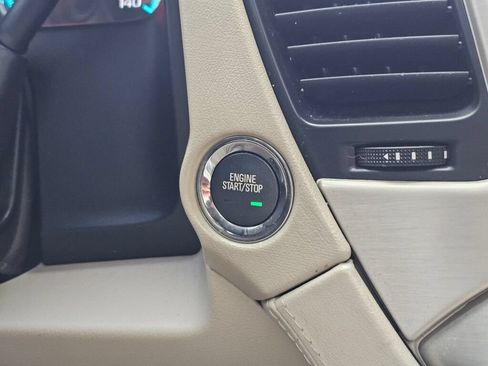 Used 2019 GMC Yukon Denali AWD/4WD image 18
