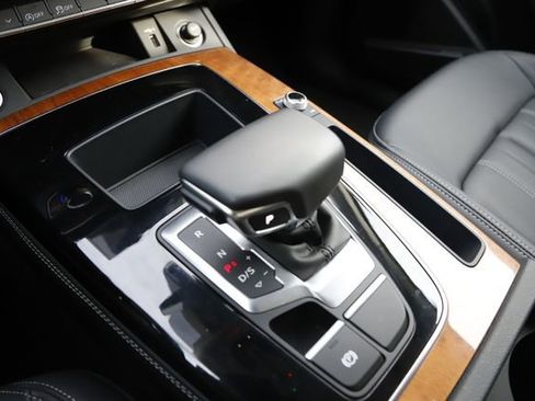 Used 2023 Audi Q5 2.0T Premium Plus w/ Premium Plus Package image 31