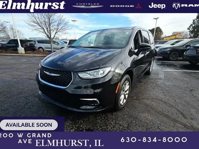Used 2023 Chrysler Pacifica Touring-L