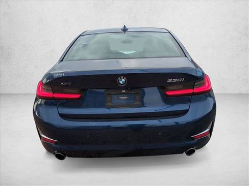 Used 2019 BMW 330i xDrive Sedan w/ Premium Package image 6