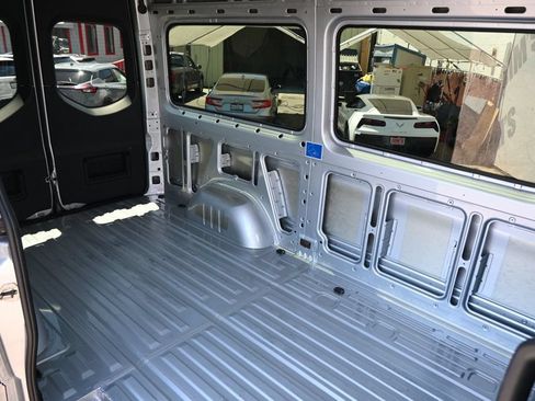 Used 2022 Mercedes-Benz Sprinter 2500 image 15