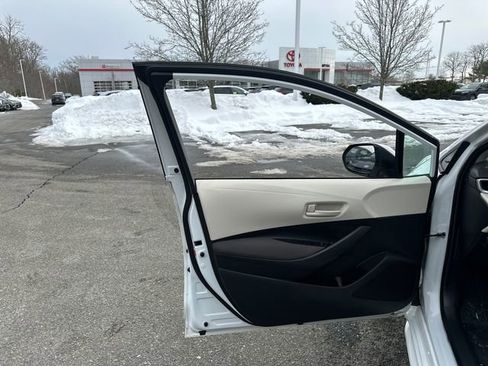 Certified 2023 Toyota Corolla LE image 25