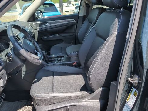 Used 2021 Volkswagen Atlas SE w/ Panoramic Sunroof Package AWD/4WD image 9