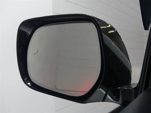 Used 2016 Lexus LX 570 4WD image 13