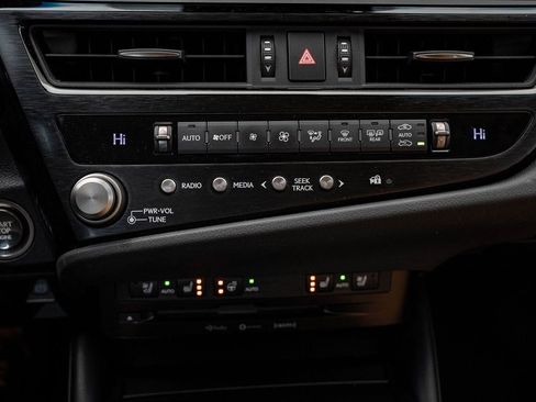 Used 2022 Lexus ES 250 w/ Premium Package image 35