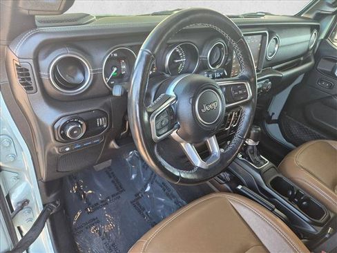 Used 2023 Jeep Wrangler Unlimited Sahara w/ Cold Weather Group AWD/4WD image 7