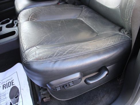 Used 2004 Dodge Ram 3500 Truck SLT w/ Sport Appearance Group image 27