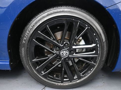 Used 2025 Toyota Camry SE image 5