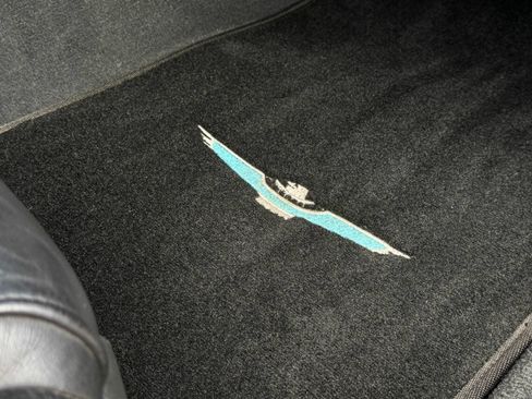 Used 2002 Ford Thunderbird Deluxe image 22