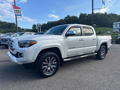 Used 2023 Toyota Tacoma Limited AWD/4WD image 1
