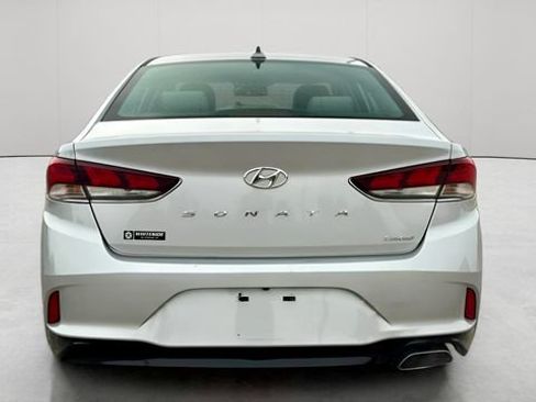 Used 2018 Hyundai Sonata Limited FWD image 5