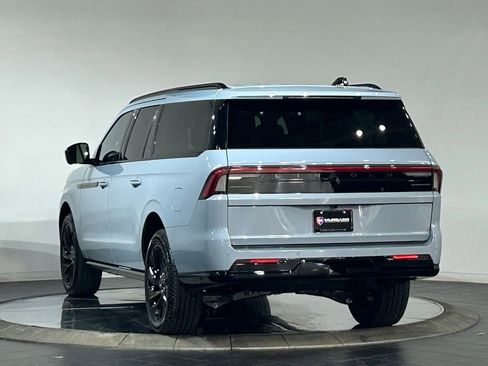 New 2026 Lincoln Navigator L Reserve AWD/4WD image 7