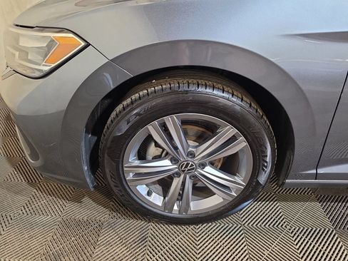 Used 2024 Volkswagen Jetta SE FWD image 19