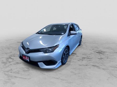 Used 2018 Toyota Corolla iM w/ All-Weather Mat Package FWD image 6