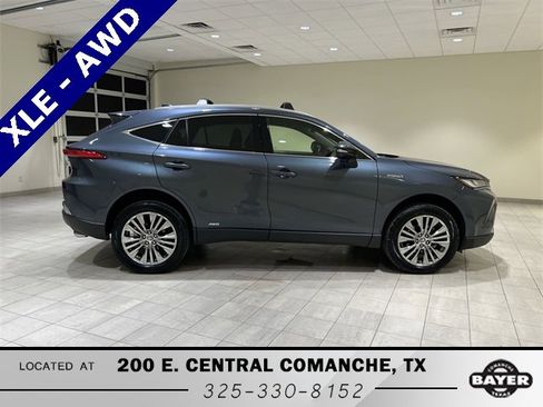 Used 2021 Toyota Venza XLE image 6