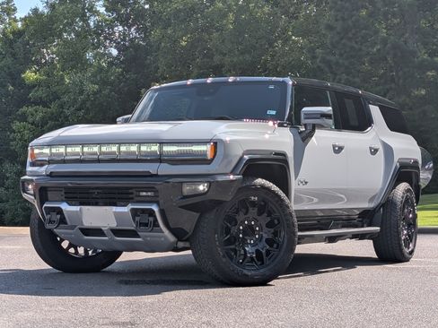 Used 2025 GMC Hummer EV 2X AWD/4WD image 4