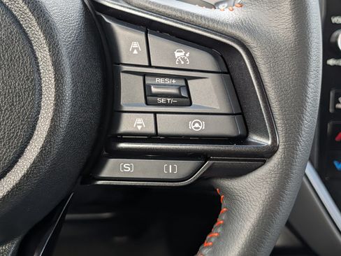 Used 2024 Subaru Crosstrek 2.5i Limited AWD/4WD image 30