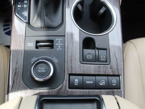 Used 2020 Toyota Highlander Limited image 23