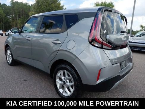 Certified 2025 Kia Soul LX w/ LX Technology Package FWD image 7