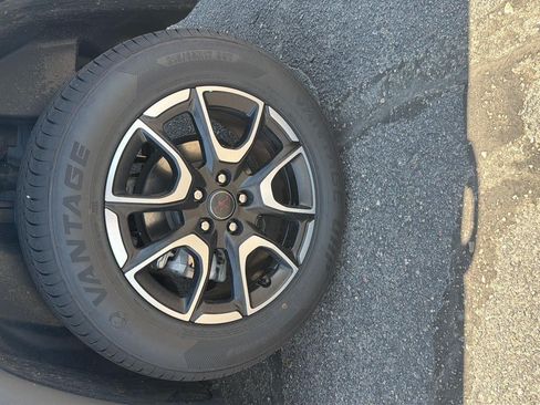 Used 2025 Jeep Compass Trailhawk AWD/4WD image 30
