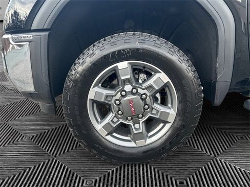 New 2026 GMC Sierra 2500 SLT w/ SLT Premium Package image 14