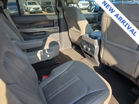Used 2018 Ford Expedition Limited w/ Equipment Group 302A image 41