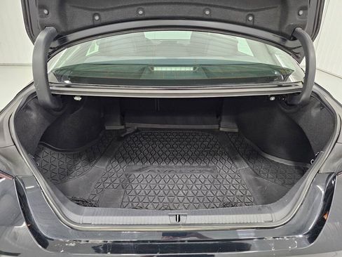 Used 2021 Toyota Avalon Limited w/ Advanced Safety Package image 5