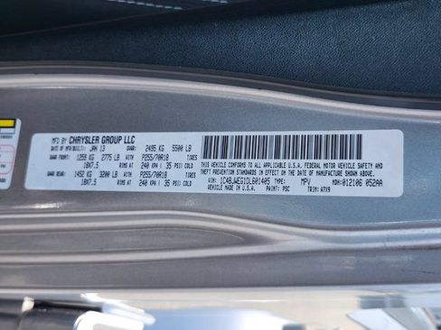 Used 2013 Jeep Wrangler Unlimited Sahara AWD/4WD image 31