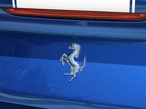 Certified 2022 Ferrari 812 GTS RWD image 10