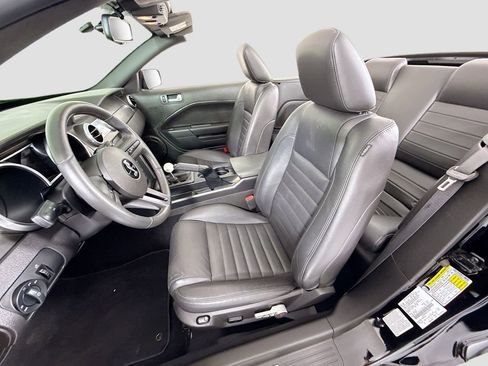 Used 2009 Ford Mustang Shelby GT500 RWD image 27