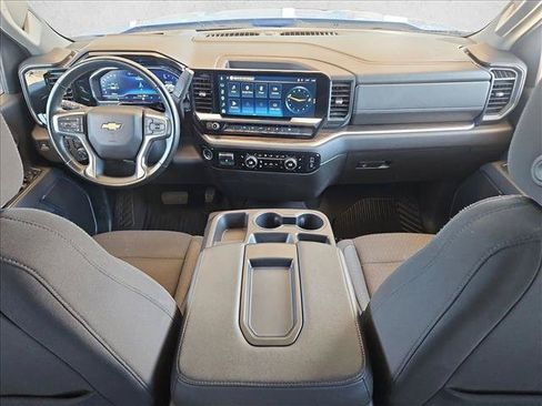 Used 2025 Chevrolet Silverado 1500 LT AWD/4WD image 18