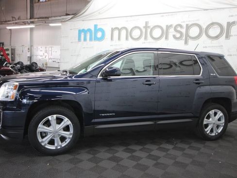 Used 2017 GMC Terrain SLE image 2
